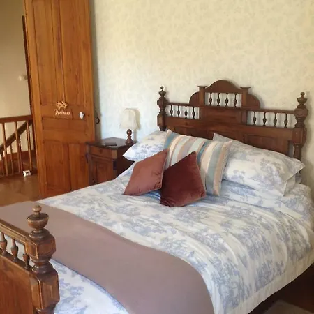 Maison Lacoste B&B 캄팡