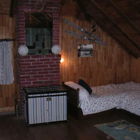 Maison Lacoste 캄팡