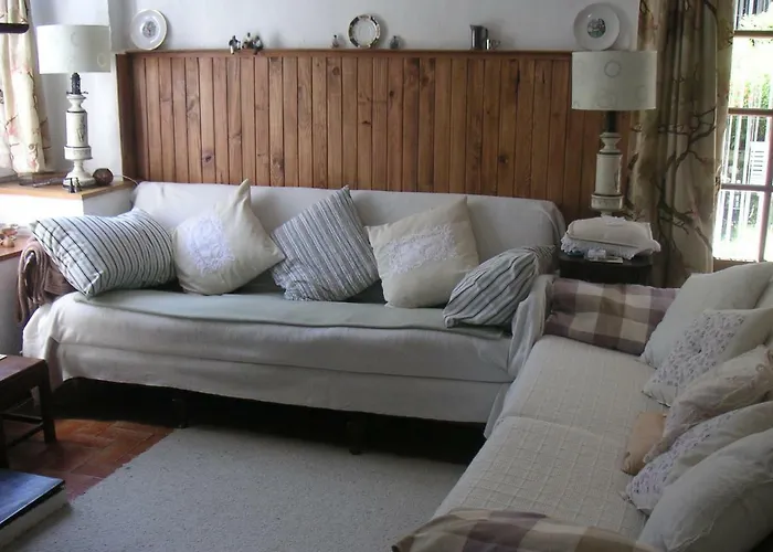 Maison Lacoste Bed & Breakfast 3*