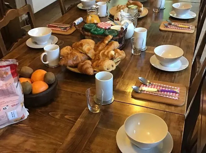 Maison Lacoste Bed & Breakfast