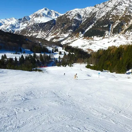 Maison Lacoste Campan