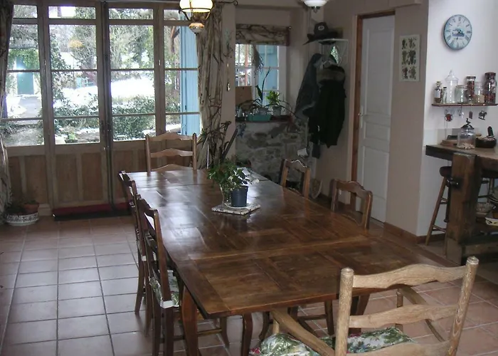 Maison Lacoste Campan